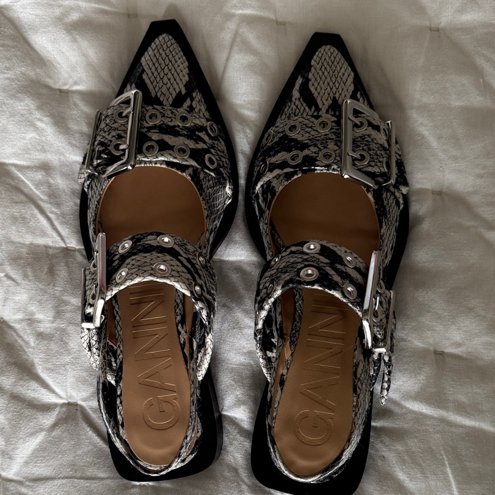 Ganni Black and Gray Patterned Flats